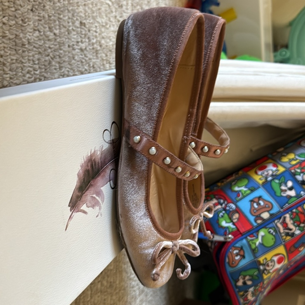 Jessica Simpson velvet, pearl and satin flats - Picture 2 of 4